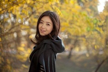 控诉完娱乐圈潜规则，蒋欣又来黑广告圈！