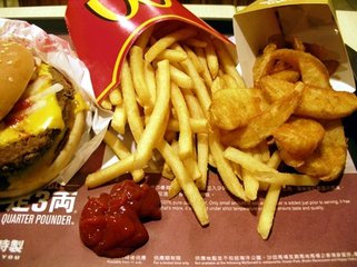 在愤怒的食客面前 麦当劳的公关能奏效吗？